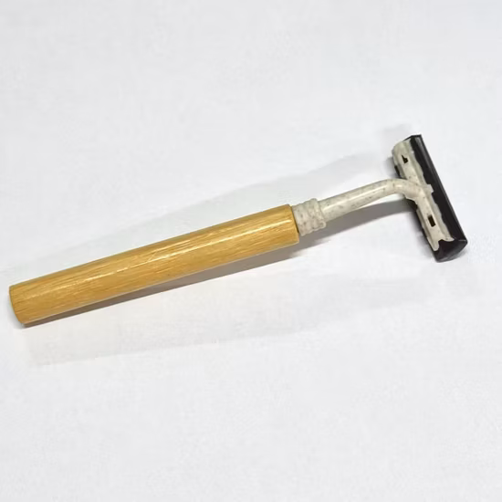 Rasoio da uomo sostenibile ed ecologico con manico in bambù al 100% per una rasatura senza sprechi